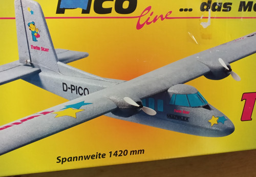 Twin star plane - rc, from